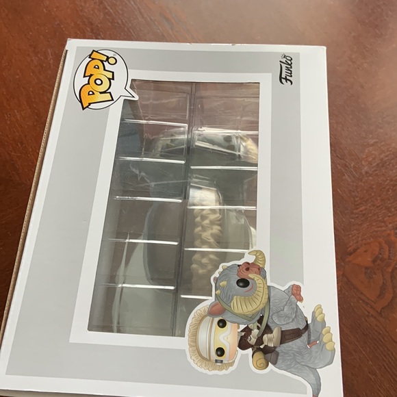 Star Wars Funko pop! Hoth Han Solo with Tauntaun #125 - Picture 7 of 8